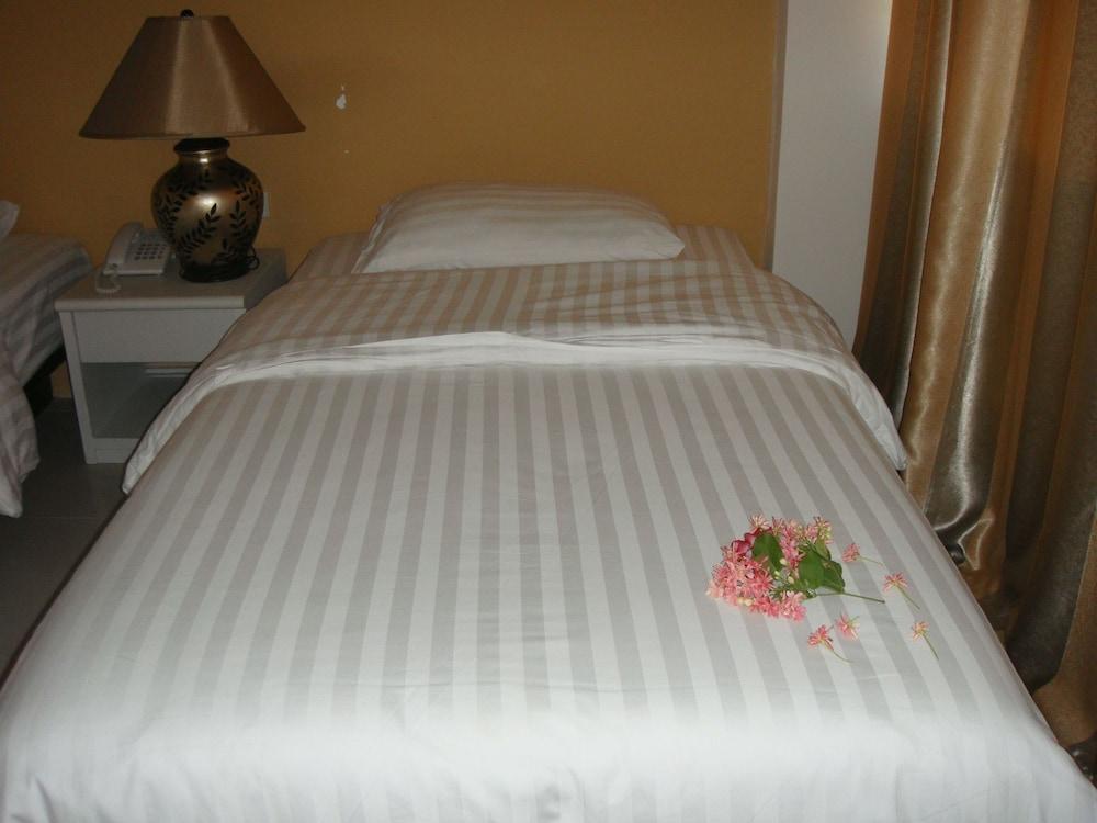 Jomtien Longstay Hotel - Sha Plus Certified Kültér fotó